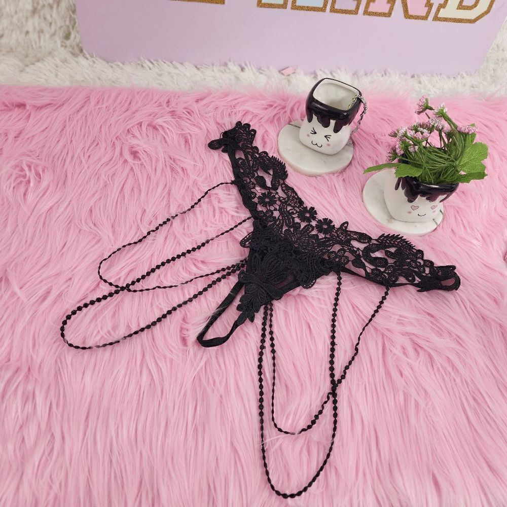 NIB Black Beaded Lace Thong : Seductive Elegance Size Small NIB
